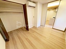 セレスティア西綾瀬 3階2LDKのリビング/ダイニング