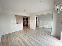 Ｓｏｌａｓｔ　Ｓｑｕａｒｅ綾瀬 3階2LDKのリビング/ダイニング