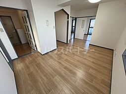 メゾン・リヴァーベル 702 7階3LDKのリビング/ダイニング