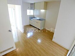 メイプルM 103 1階2DKのリビング/ダイニング