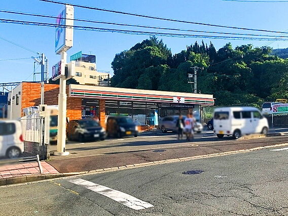セブン-イレブ...