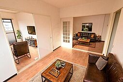 リサ鳳 1階3DKのリビング/ダイニング