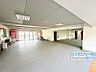 エントランス：管理の行き届いた綺麗なマンションです！