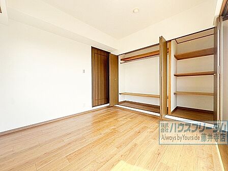 収納たっぷりございますのでお部屋を広く使えます。