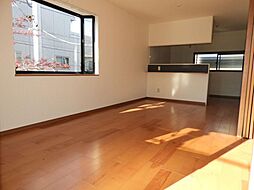 東京メトロ千代田線 綾瀬駅 徒歩8分の賃貸アパート 2階1LDKのリビング/ダイニング