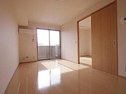 リュイールII 1階1SLDKのリビング/ダイニング