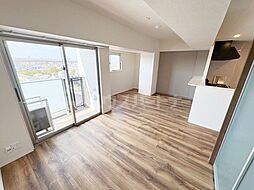 Une Lumiere 7階2LDKのリビング/ダイニング