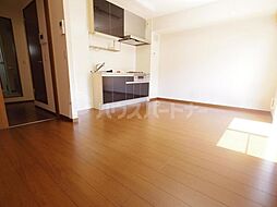 ニュータウンIII 2階1LDKのリビング/ダイニング