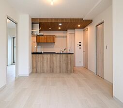 ピアッツァゲート八木 2階2SLDKのリビング/ダイニング