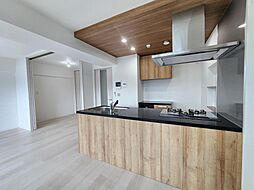 エグゼK&amp;K I 5階3LDKのリビング/ダイニング