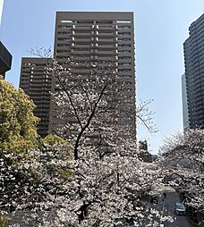 アークタワーズウエスト