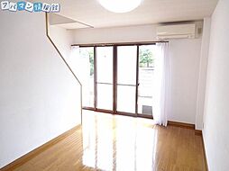 ハイツモンマルトル 3階2LDKのリビング/ダイニング