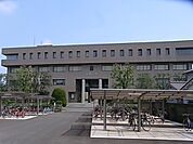 私立藍野大学（1363m）