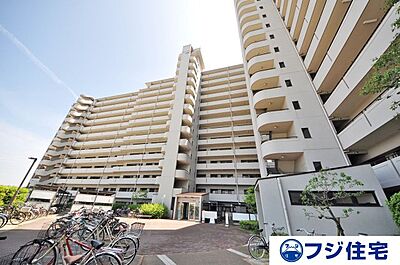 外観：メゾンドール・ラーバン和泉？番館　外観