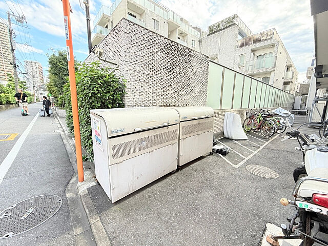 その他