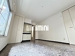 R&L 101 1階ワンルームのリビング/ダイニング