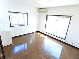 モンシャトー富士 2階1Kのリビング/ダイニング