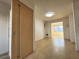 アクティーフ南大泉 101 1階1LDKのリビング/ダイニング