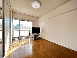 アローアイランドIII 3階2DKのリビング/ダイニング