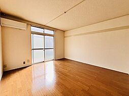 レピュート60 102 1階1Kのリビング/ダイニング