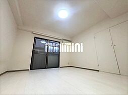 藤パレス井の頭Ａ号館 205 3階1Kのリビング/ダイニング