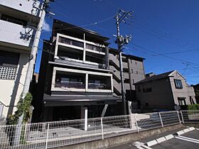 京都府京都市南区西九条南田町（賃貸マンション1K・3階・24.42㎡） その1