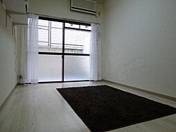 パラドール円町 2階1Kのリビング/ダイニング