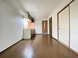 プレステージ 302 3階2LDKのリビング/ダイニング