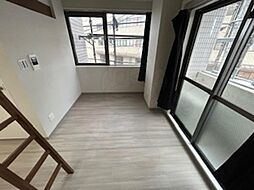 YDビル 2階ワンルームのリビング/ダイニング