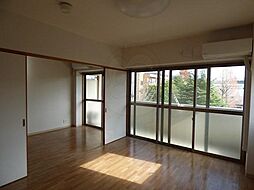 オーズビル 3階1DKのリビング/ダイニング