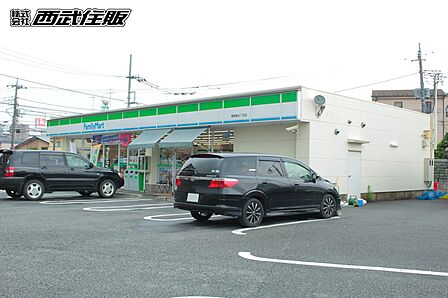 コンビニ 350m ファミリーマート 東青梅五丁目店