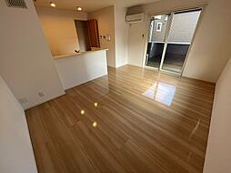 北大阪急行電鉄 桃山台駅 徒歩10分の賃貸アパート 3階2LDKのリビング/ダイニング