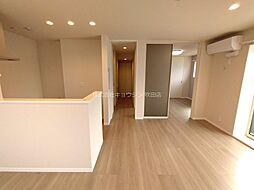 シャーメゾンポポ 2階1LDKのリビング/ダイニング