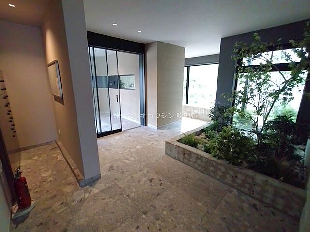 エントランス