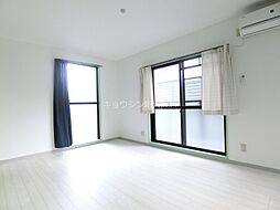 ヴァルデロワール新大阪 1階1Kのリビング/ダイニング