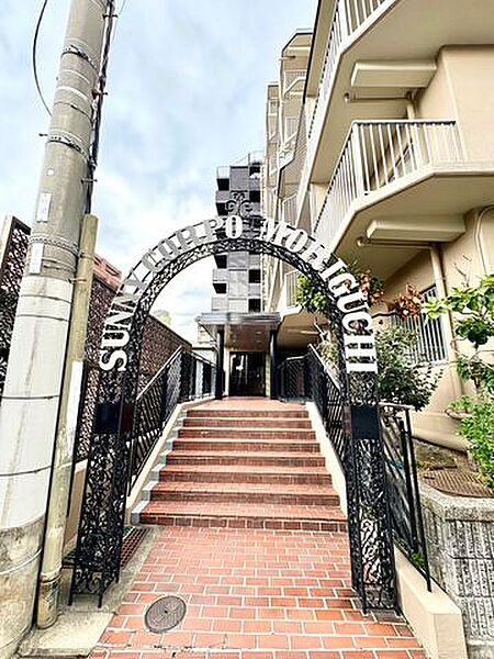 エントランスを拡大表示