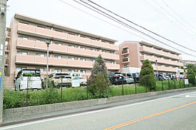 エーデル雲雀丘三番館  ｜ 兵庫県川西市寺畑2丁目（賃貸マンション3LDK・4階・63.38㎡） その1