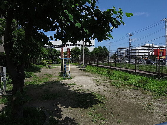 仲木戸前公園2...