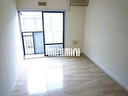 ヴィラージュカマヌキ 101 1階ワンルームのリビング/ダイニング