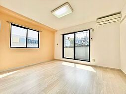 クレセントヒルズ 301 3階ワンルームのリビング/ダイニング