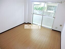 シャトル国立 106 1階ワンルームのリビング/ダイニング