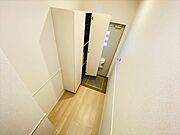同一建物内202号室内装写真転載