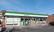コンビニ「ファミリーマート青梅河辺町六丁目店まで337m」