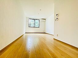 JR中央線 三鷹駅 徒歩16分の賃貸マンション 1階4LDKのリビング/ダイニング