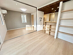 Ｒハウス 102 1階1LDKのリビング/ダイニング