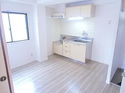 アベニュー邑乃I 203 2階2DKのリビング/ダイニング