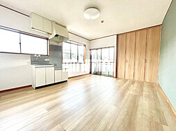 メゾンアザレ 201 2階ワンルームのリビング/ダイニング