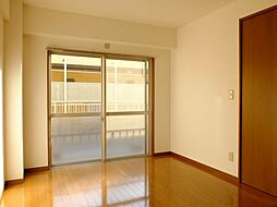 オリーブガーデン 202 2階1LDKのリビング/ダイニング