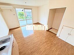 メイプルハイツ 101 1階2LDKのリビング/ダイニング