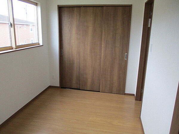 apartment 宮城県白石市鷹巣東１丁目8-5
鷹巣東の賃貸情報を見る
物件地図